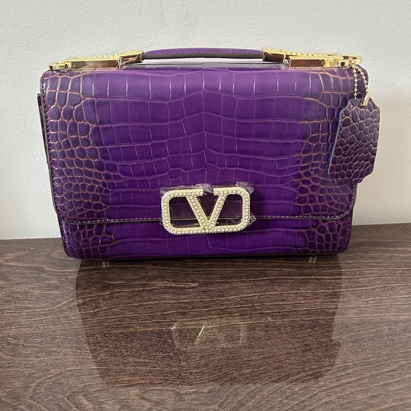 Purple shoulder bad - Picture 1 of 8